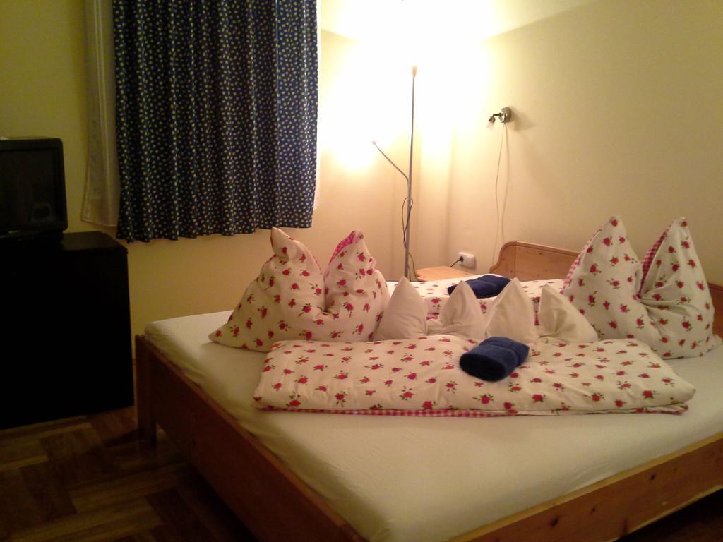 Korona Szallo Otel Kanije Dış mekan fotoğraf