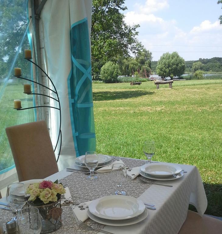 Korona Szallo Otel Kanije Dış mekan fotoğraf